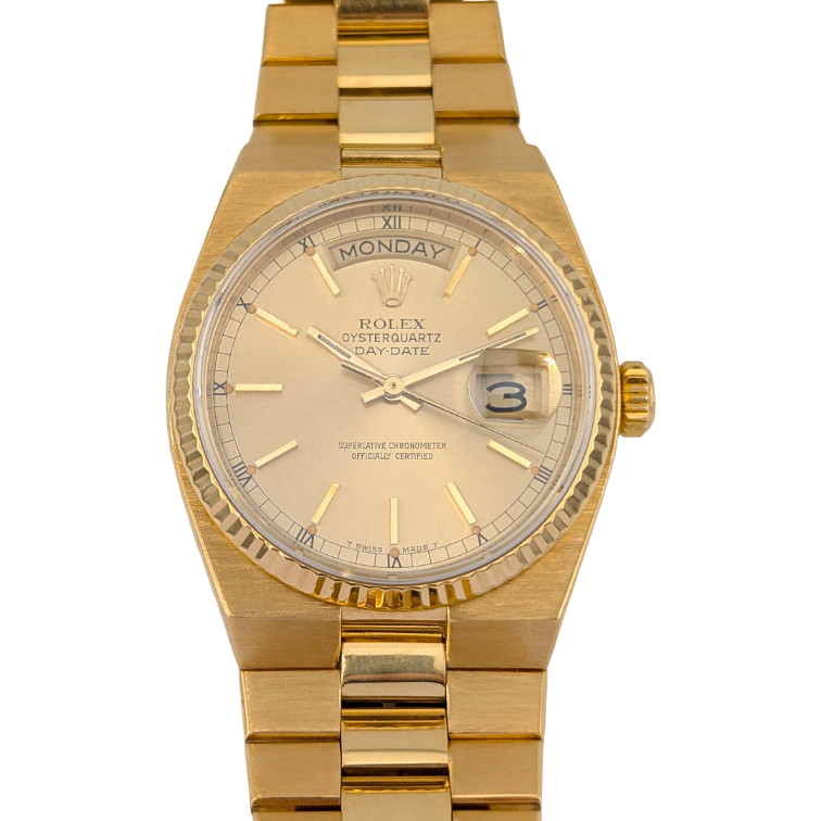 1 Rolex 19018 Day-Date Oysterquartz 18k 36mm 1981 Box & Papers